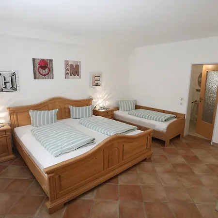 Schlossberg Apartmán *